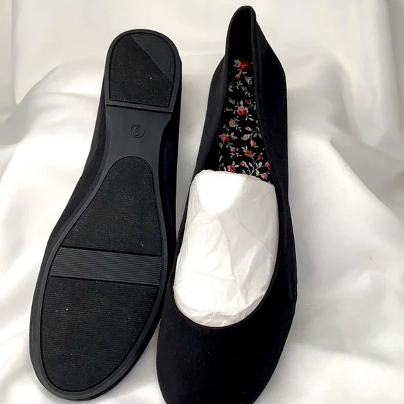 Black Classic Ballet Flats Shoes Size 9 NWOT - Picture 3 of 3